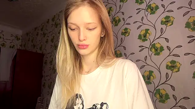 Evvie Summn1 online show from May 2026 06:08:01 AM