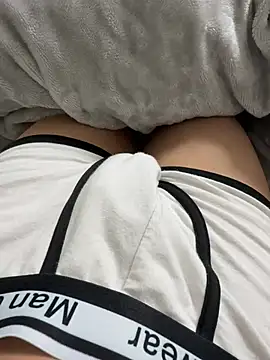 Snapshot of toooom845 chatting on December 2024 07:10:01 PM toooom845 online show from December 2024 07:10:01 PM