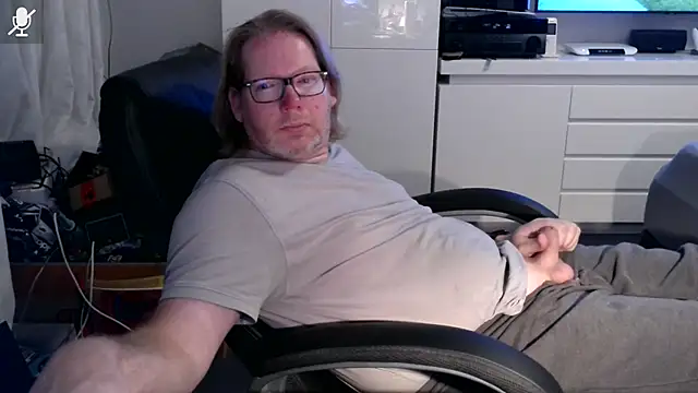 VSteph online show from November 2025 10:41:02 PM