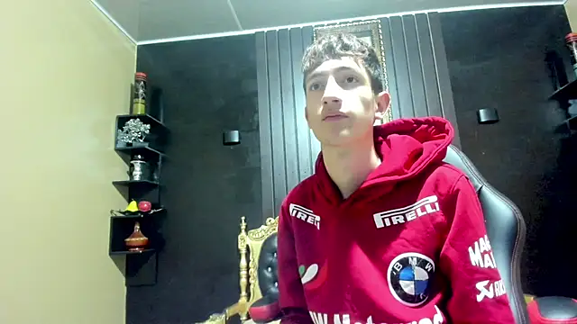Snapshot of Erik_Osorio chatting on January 2025 04:41:01 PM Erik Osorio online show from January 2025 04:41:01 PM