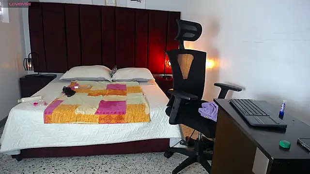 Zuzana21 online show from March 2025 04:03:02 PM