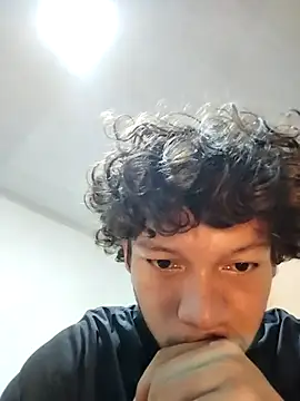 Snapshot of Zombra_42 chatting on September 2025 04:05:01 AM Zombra 42 online show from September 2025 04:05:01 AM