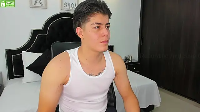 Snapshot of MaxxiCruz chatting on January 2025 06:35:01 PM MaxxiCruz online show from January 2025 06:35:01 PM