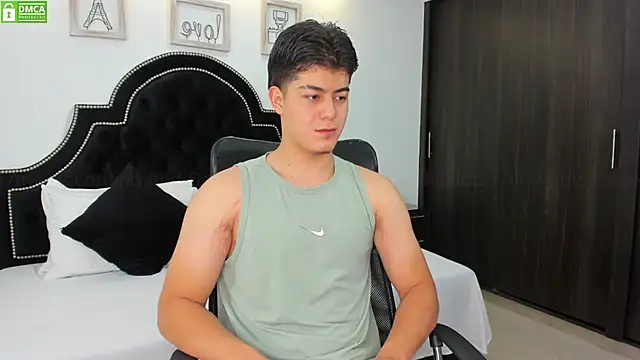 Snapshot of MaxxiCruz chatting on January 2025 02:41:01 PM MaxxiCruz online show from January 2025 02:41:01 PM