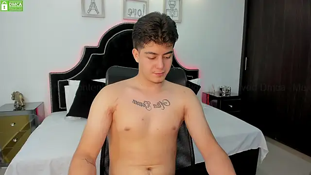 Snapshot of MaxxiCruz chatting on March 2025 04:52:01 AM MaxxiCruz online show from March 2025 04:52:01 AM