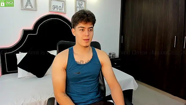 Snapshot of MaxxiCruz chatting on March 2025 01:31:01 AM MaxxiCruz online show from March 2025 01:31:01 AM