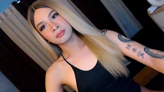 Snapshot of Dimpledimps69 chatting on January 2026 10:39:01 AM Dimpledimps69 online show from January 2026 10:39:01 AM