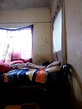 Polygamist online show from February 2025 05:10:01 AM