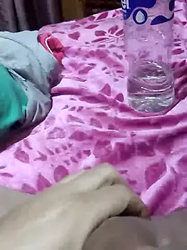 Snapshot of Mimoudik chatting on January 2026 09:39:02 PM Mimoudik online show from January 2026 09:39:02 PM