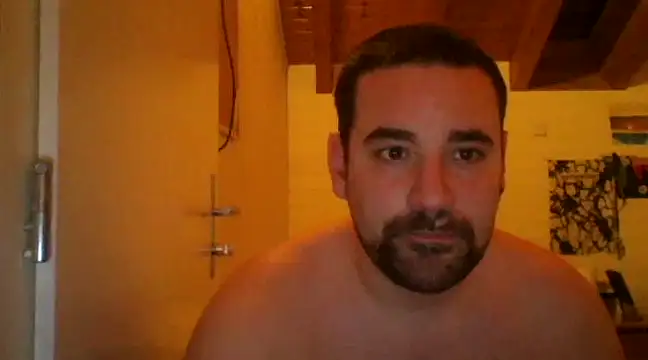 Snapshot of benjul63 chatting on January 2025 06:59:02 PM benjul63 online show from January 2025 06:59:02 PM