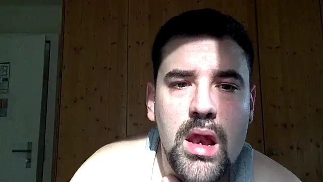 Snapshot of benjul63 chatting on February 2025 10:07:02 AM benjul63 online show from February 2025 10:07:02 AM