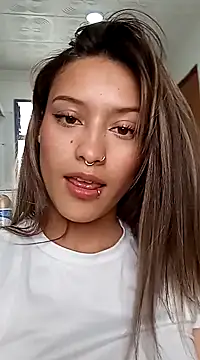 Gabby and Alice online show from January 2025 06:01:02 PM