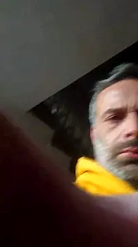 Gianlucazeis online show from December 2025 02:43:02 PM