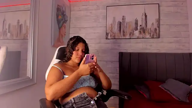 Snapshot of Niky_lulo chatting on December 2024 04:20:01 AM Niky lulo online show from December 2024 04:20:01 AM