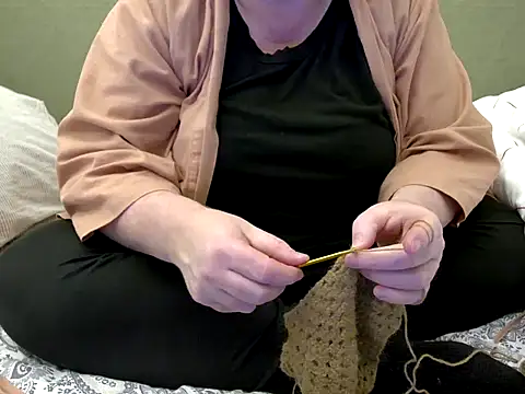 MarthaBriest online show from November 2025 06:52:02 PM