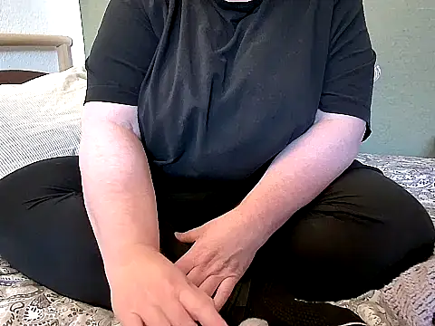 MarthaBriest online show from June 2026 06:40:02 PM