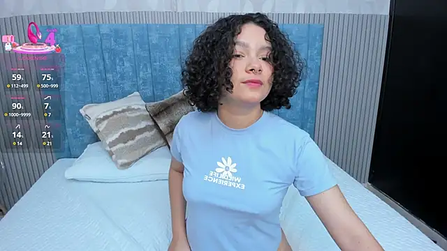Snapshot of pretty_sunlight_ chatting on March 2025 02:10:02 AM pretty sunlight online show from March 2025 02:10:02 AM