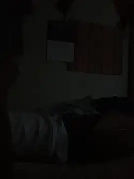 Johnras121 online show from November 2025 04:12:01 AM