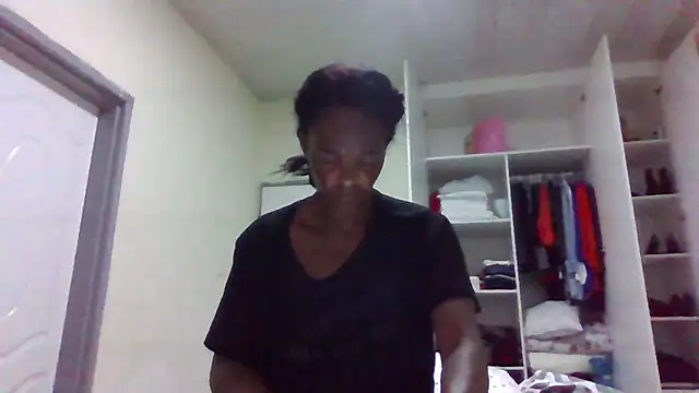 Snapshot of sweets_80 chatting on April 2026 03:56:01 AM sweets 80 online show from April 2026 03:56:01 AM