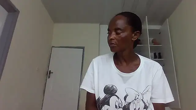 Snapshot of sweets_80 chatting on April 2026 09:10:01 AM sweets 80 online show from April 2026 09:10:01 AM