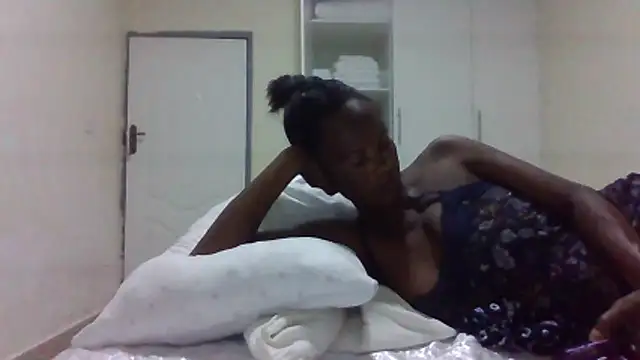 Snapshot of sweets_80 chatting on May 2026 12:48:02 AM sweets 80 online show from May 2026 12:48:02 AM