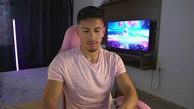 Aaronfox x online show from May 2026 08:05:02 PM