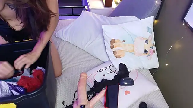 brigiitte rohan online show from October 2025 01:15:01 AM