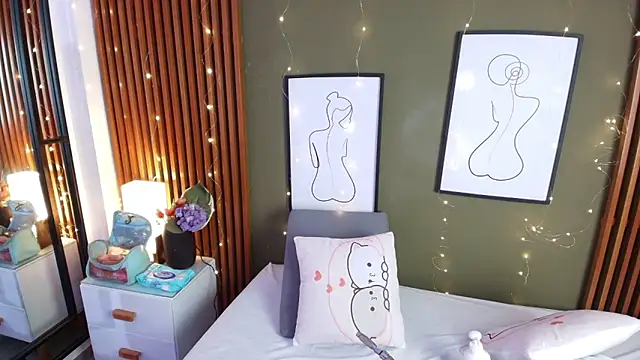 brigiitte rohan online show from October 2025 08:20:02 PM