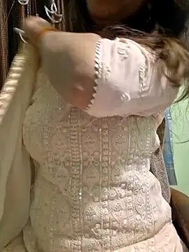 MIss-Naina online show from December 2024 03:46:01 PM