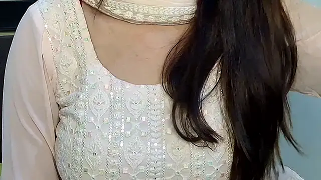 MIss-Naina online show from September 2025 10:53:02 AM