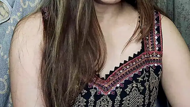 MIss-Naina online show from July 2026 09:39:01 PM