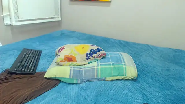 Snapshot of AMAZINGSHAZZXXX chatting on February 2025 12:44:02 PM AMAZINGSHAZZXXX online show from February 2025 12:44:02 PM