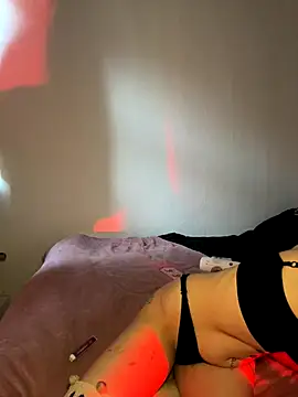 Snapshot of madelinexx chatting on September 2025 03:39:01 PM madelinexx online show from September 2025 03:39:01 PM