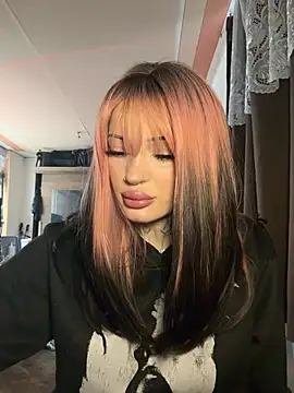 Snapshot of madelinexx chatting on March 2026 08:51:02 AM madelinexx online show from March 2026 08:51:02 AM