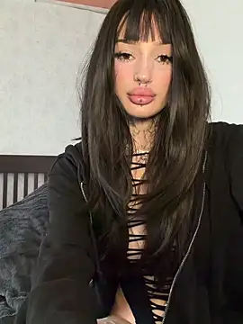madelinexx online show from May 2026 02:00:01 PM