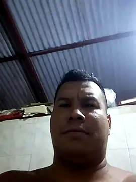 OsvelDavid08 online show from May 2026 01:44:01 AM