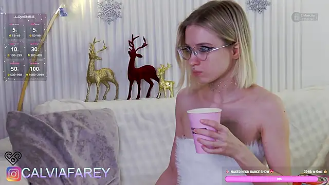 Snapshot of calviafarey chatting on January 2026 11:42:01 PM calviafarey online show from January 2026 11:42:01 PM