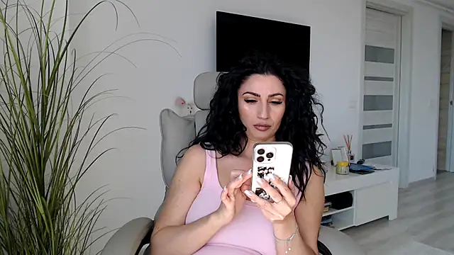 ElizabethAC online show from May 2026 08:00:01 AM