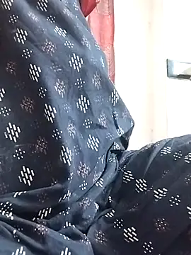 miss-Riy online show from October 2025 04:59:02 PM