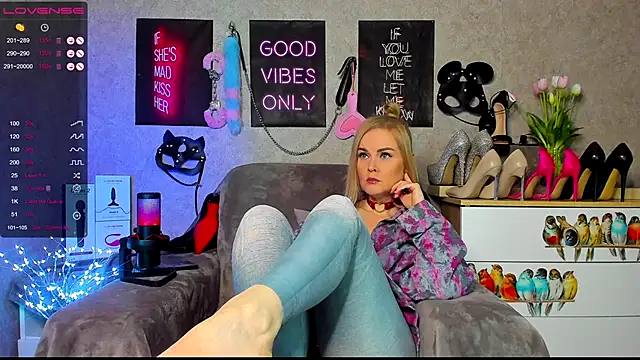 HannaKorsak online show from December 2024 05:13:01 PM