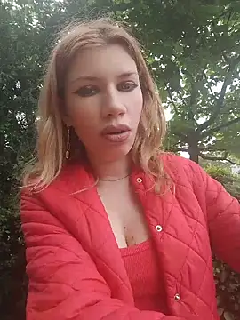 EvaRush online show from May 2026 03:19:01 PM