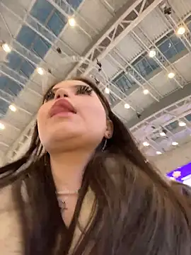 Snapshot of Chloe__Moon chatting on November 2025 01:11:02 PM Chloe Moon online show from November 2025 01:11:02 PM