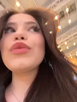 Chloe  Moon online show from December 2025 02:13:01 PM