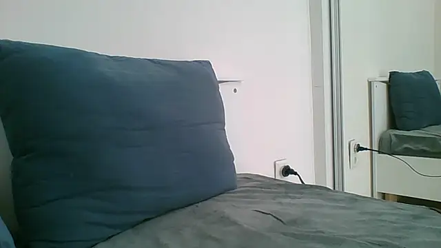 Emma 99 online show from June 2026 06:33:02 AM