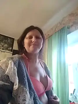 Snapshot of LyxBabyLove chatting on February 2025 11:05:02 AM LyxBabyLove online show from February 2025 11:05:02 AM