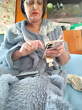 Snapshot of LyxBabyLove chatting on March 2025 09:29:01 AM LyxBabyLove online show from March 2025 09:29:01 AM