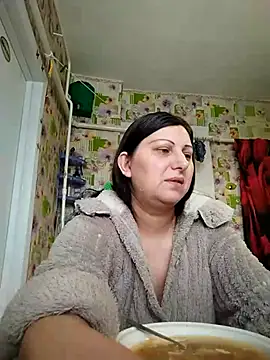 Snapshot of LyxBabyLove chatting on March 2025 08:05:01 AM LyxBabyLove online show from March 2025 08:05:01 AM