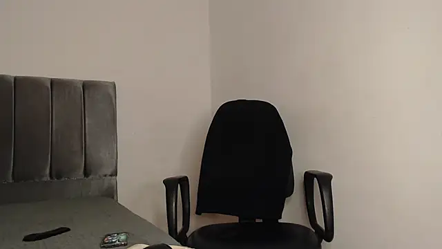 Snapshot of alex-lover chatting on February 2025 05:40:02 AM alex-lover online show from February 2025 05:40:02 AM