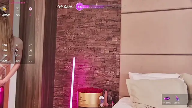 Snapshot of EmmaGold chatting on March 2025 04:21:01 AM EmmaGold online show from March 2025 04:21:01 AM