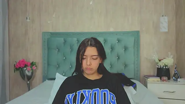 Snapshot of Marcelaa_fox chatting on September 2025 09:42:01 PM Marcelaa fox online show from September 2025 09:42:01 PM